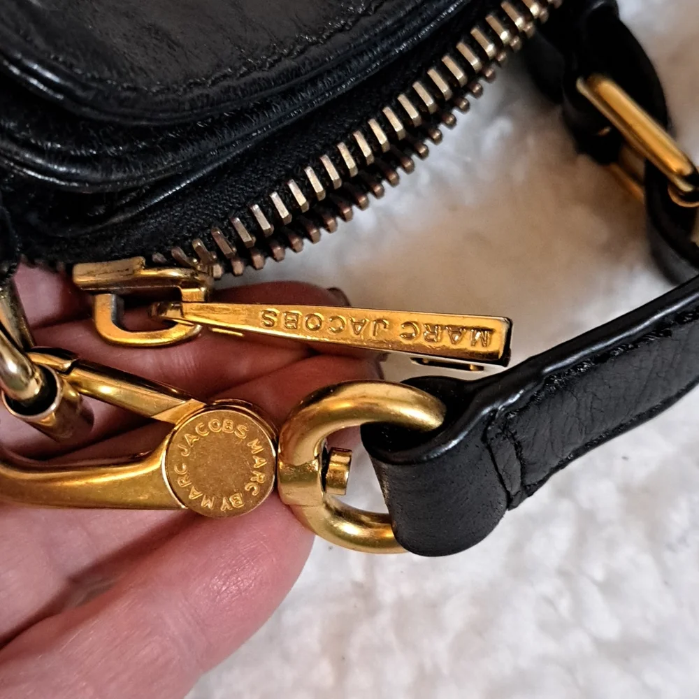 Authentic Marc Jacobs Black Leather Shoulder Bag, EUC!!